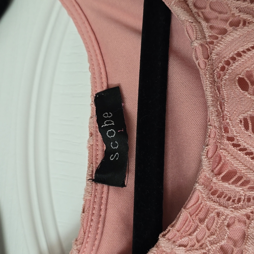 Top - Picture 2 of 2